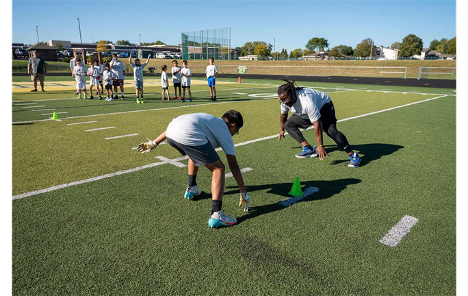 Eddie Lacy Teamed Up with Gridiron Football - Green Bay